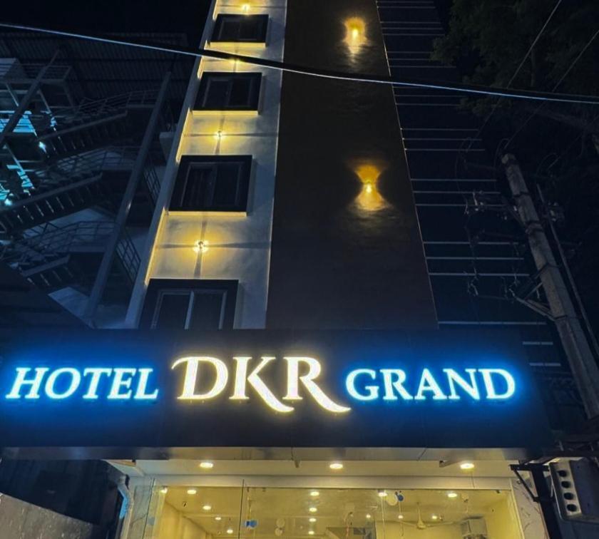 Hotel Dkr Grand Tirupati Exterior foto