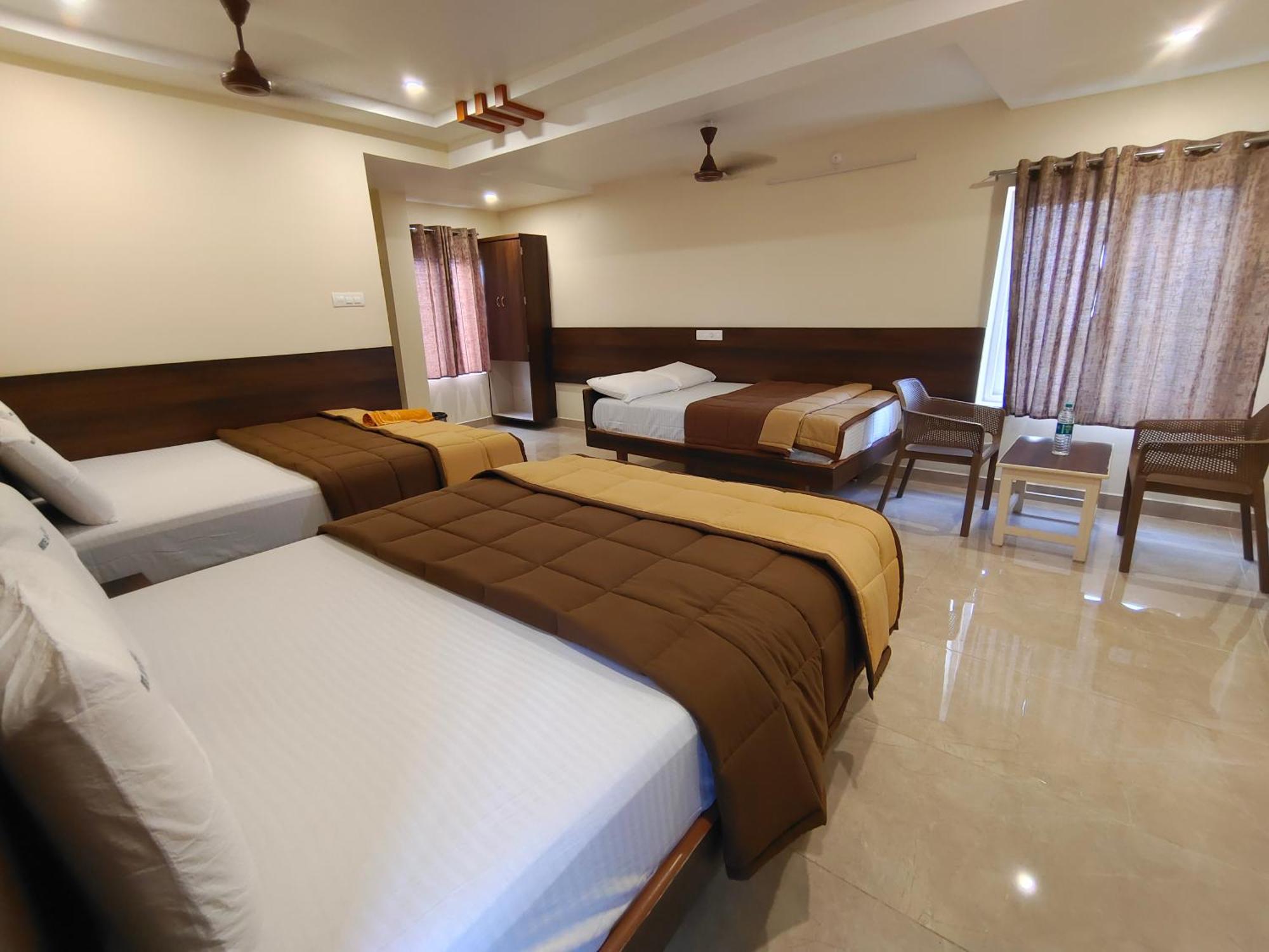 Hotel Dkr Grand Tirupati Exterior foto