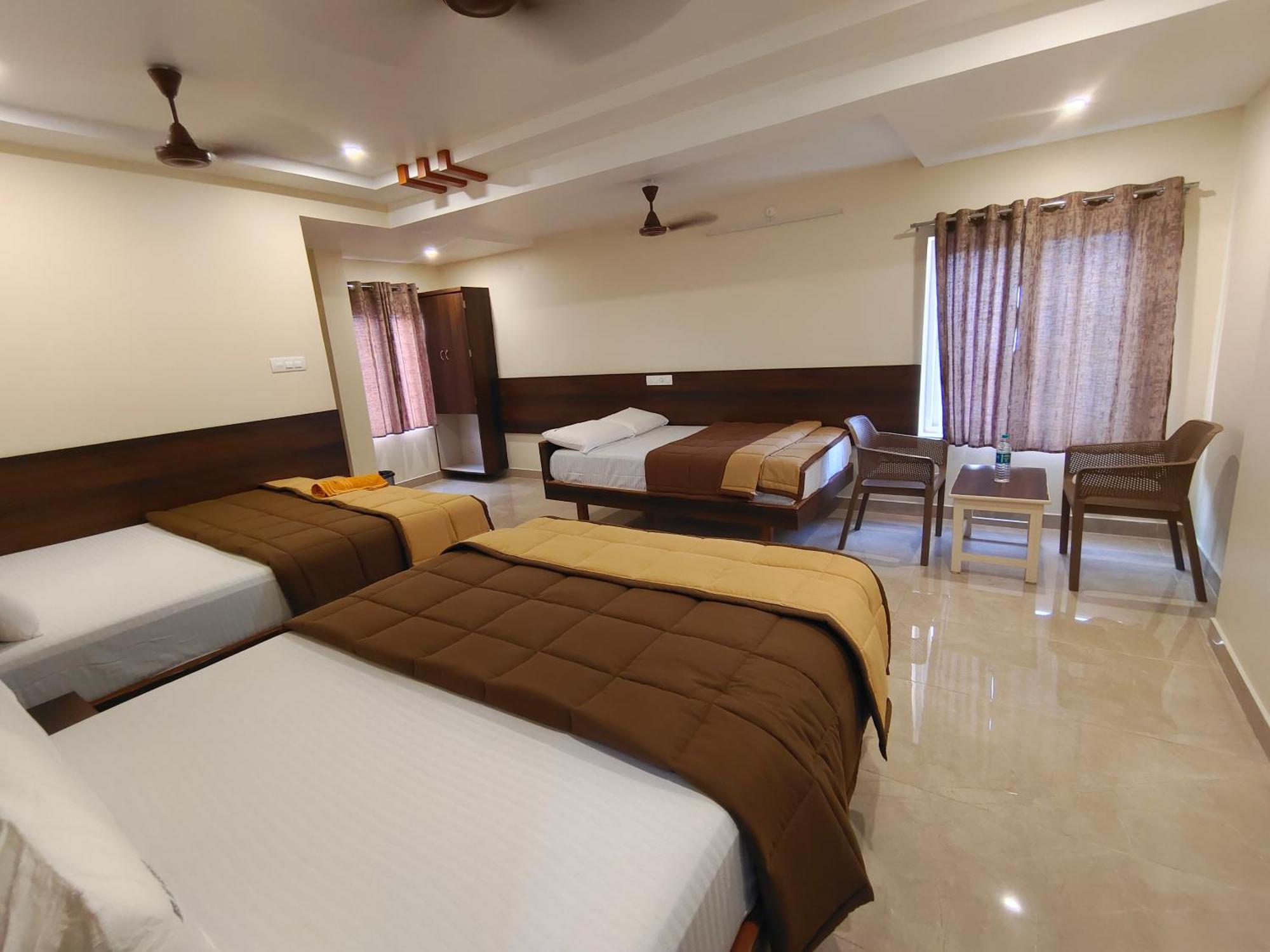 Hotel Dkr Grand Tirupati Exterior foto