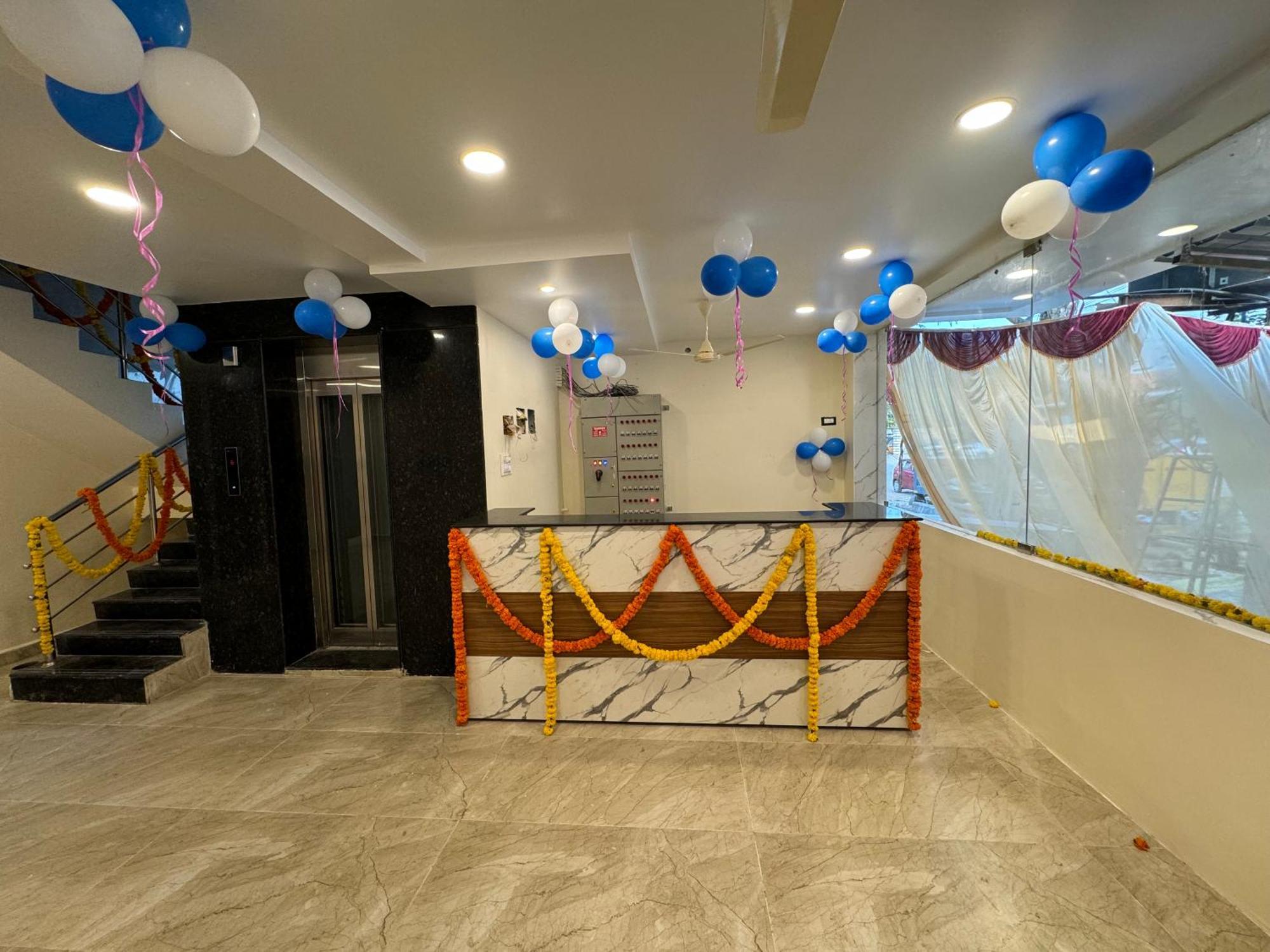 Hotel Dkr Grand Tirupati Exterior foto